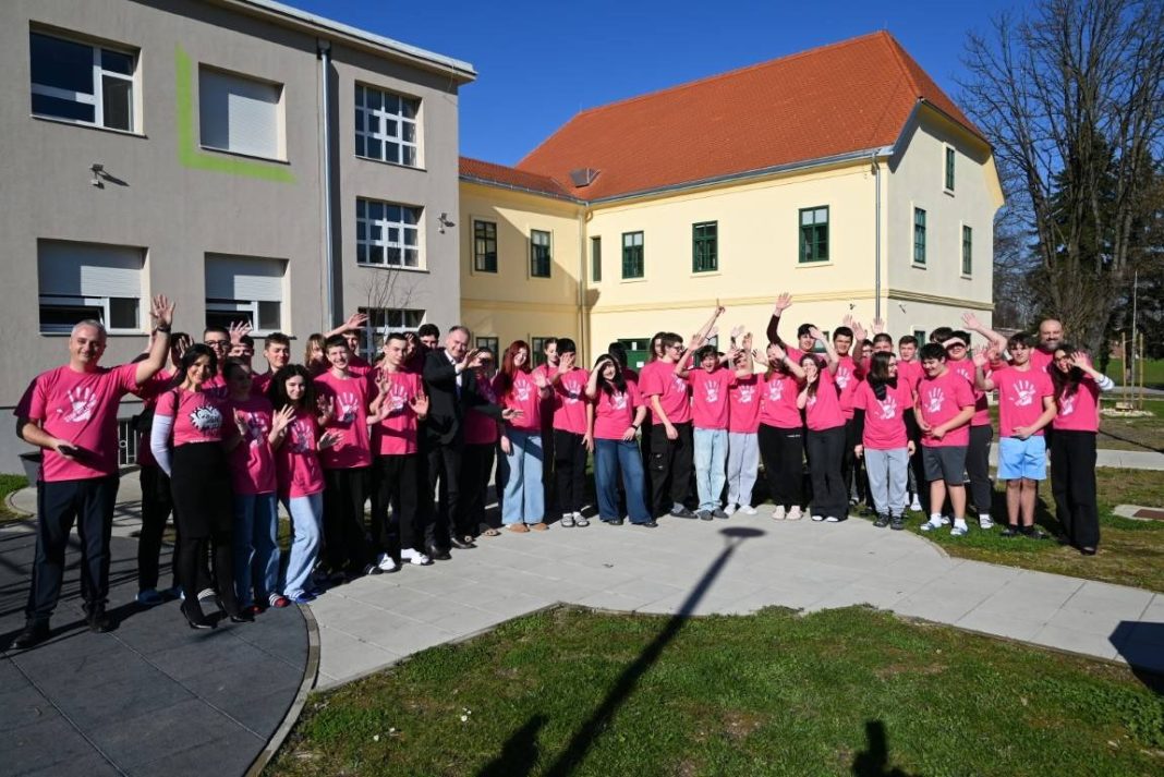 WhatsApp Image 2026-02-26 at 09.49.00